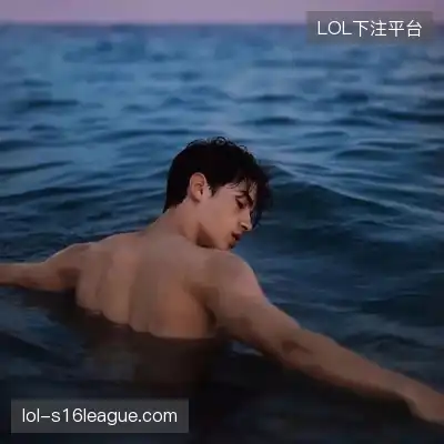 魏航钦